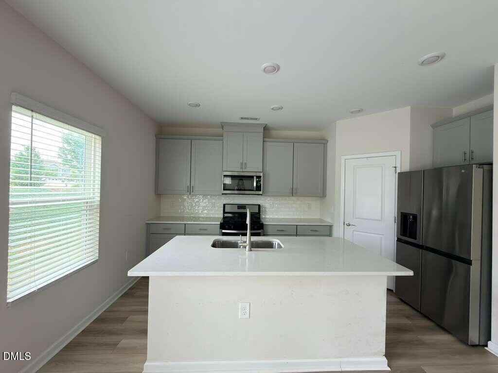 7142 Stratified Ct - Photo 5 of 21