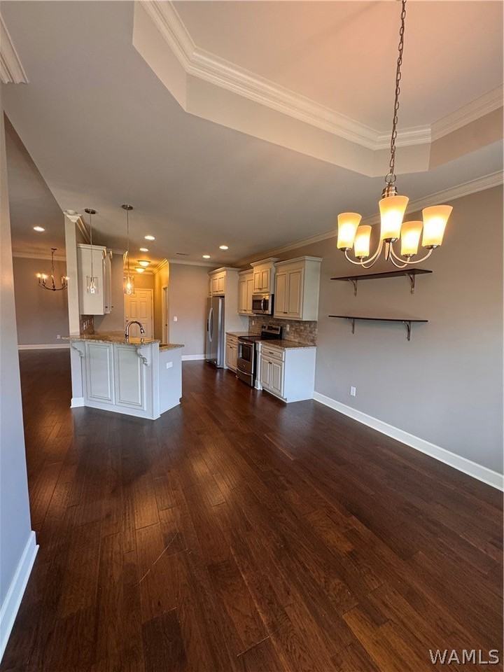 4131 Evangeline Way - Photo 6 of 29