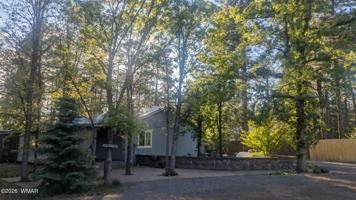 featured image of 188 W Papago Ln
