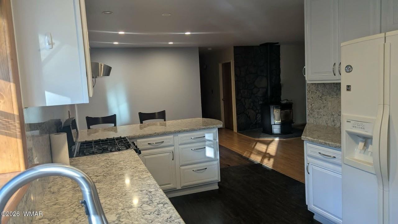 188 W Papago Ln - Photo 3 of 9