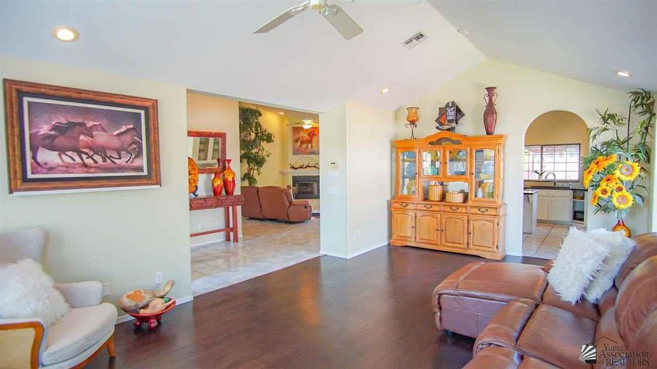 3376 S 15th Ave - Photo 6 of 31