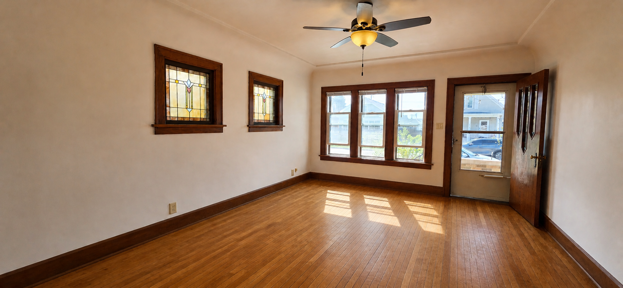 2119 Lasalle St - Photo 4 of 11