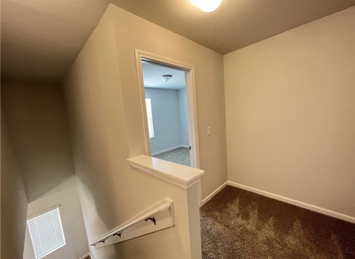 933 Sapphire Stone Ln - Photo 2 of 22