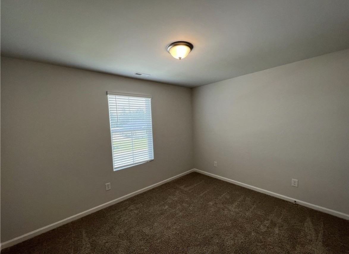 933 Sapphire Stone Ln - Photo 3 of 22