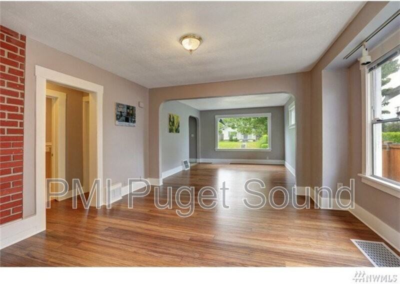 1108 S Ridgewood Ave - Photo 4 of 23