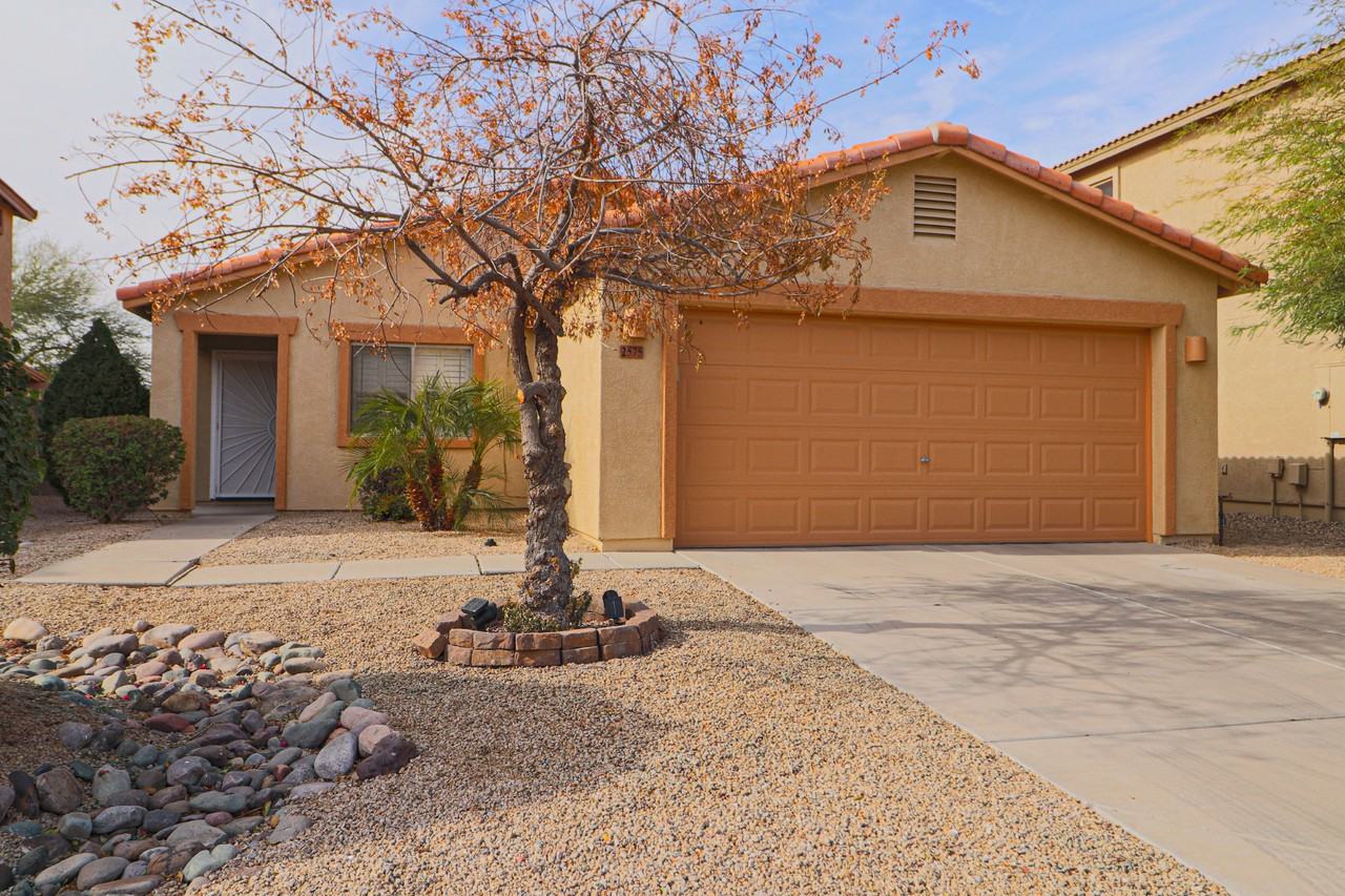2575 N Lupita Pl - Photo 2 of 34