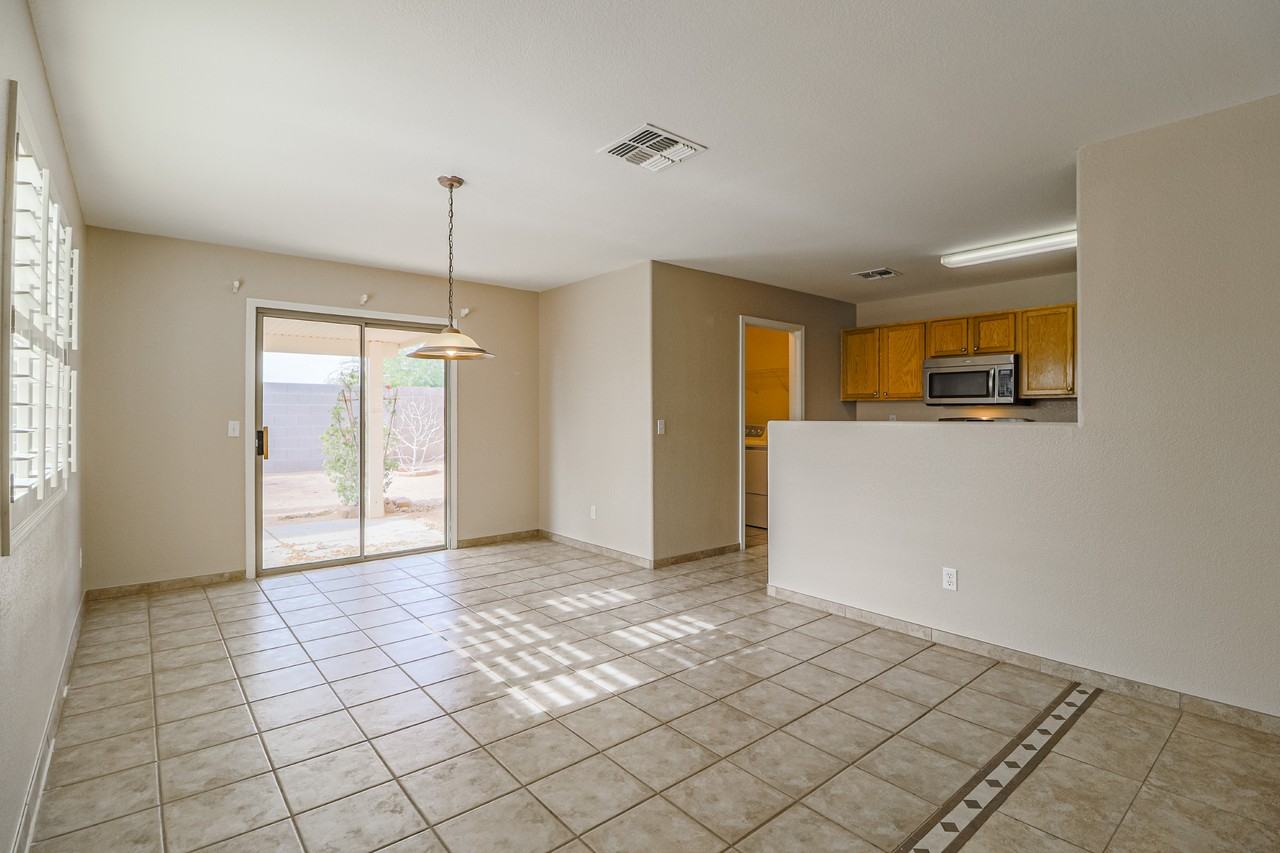 2575 N Lupita Pl - Photo 7 of 32