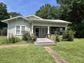 311 S 10th Ave  