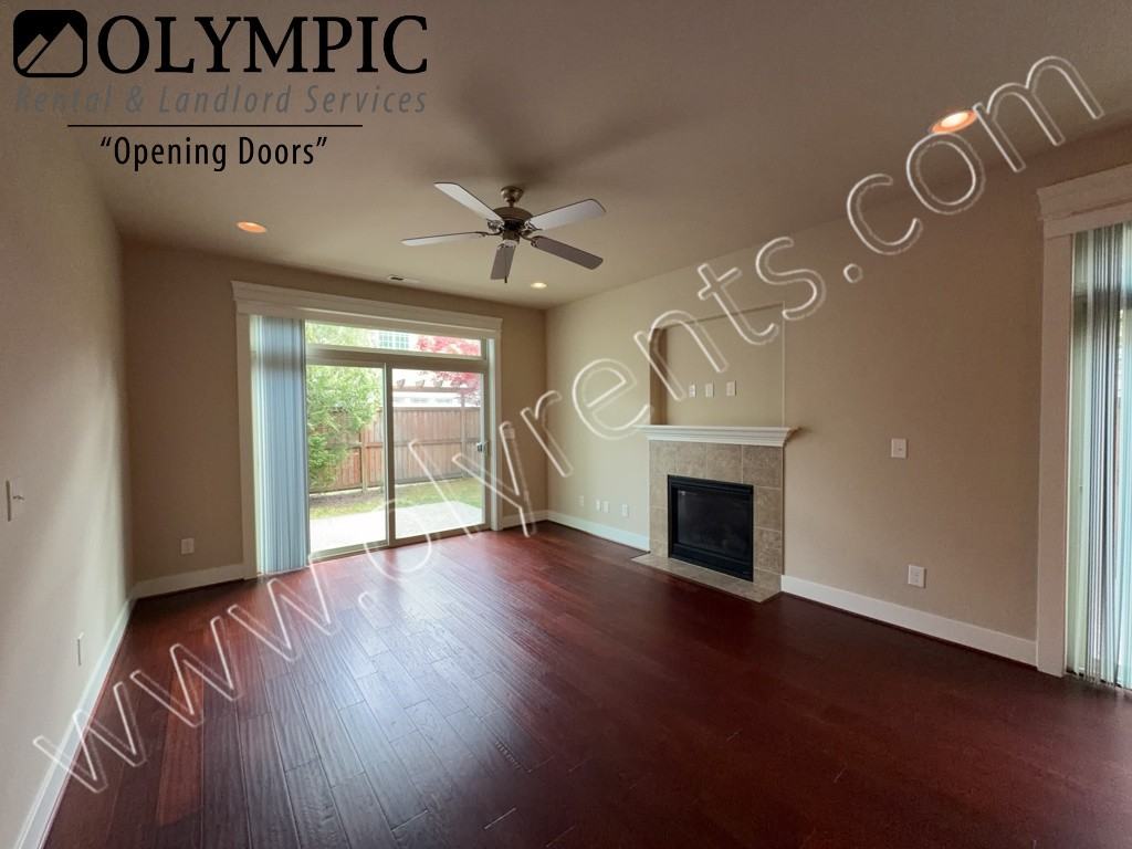 1611 Bellerive Way Se - Photo 3 of 34
