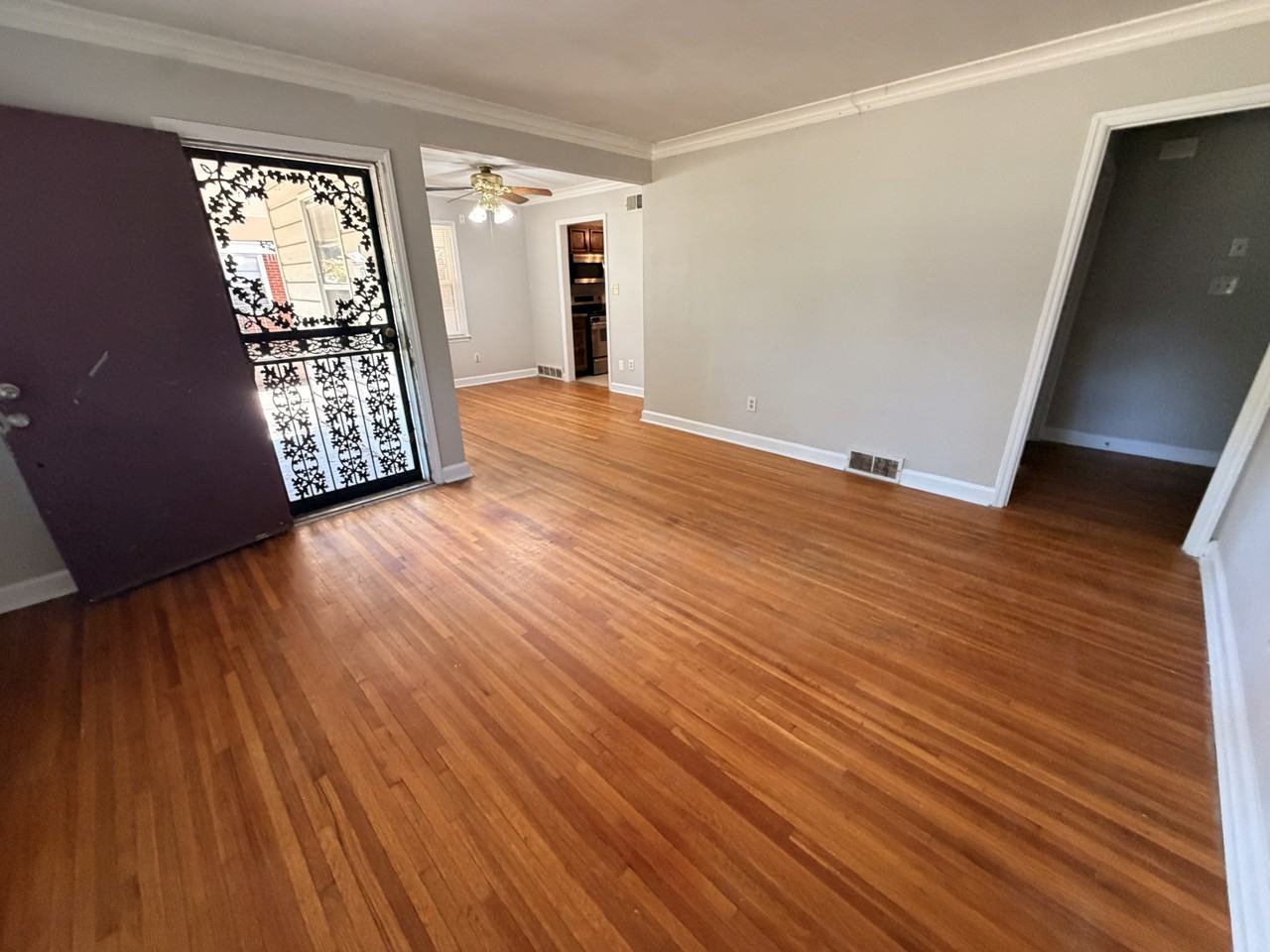 4573 Boyce Rd - Photo 5 of 21