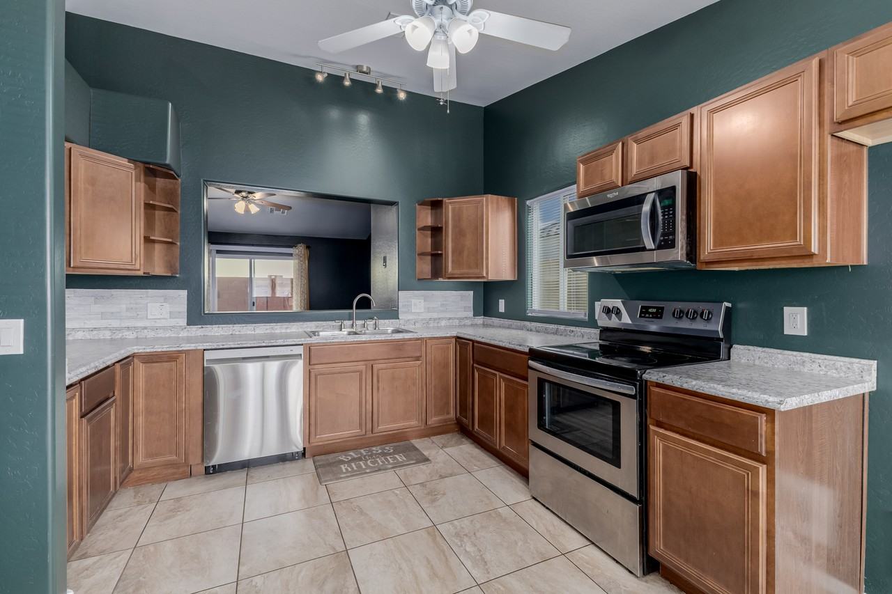 8520 W Palm Ln #1091 - Photo 7 of 22
