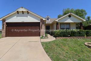 featured image of 14709 E 107th Pl N