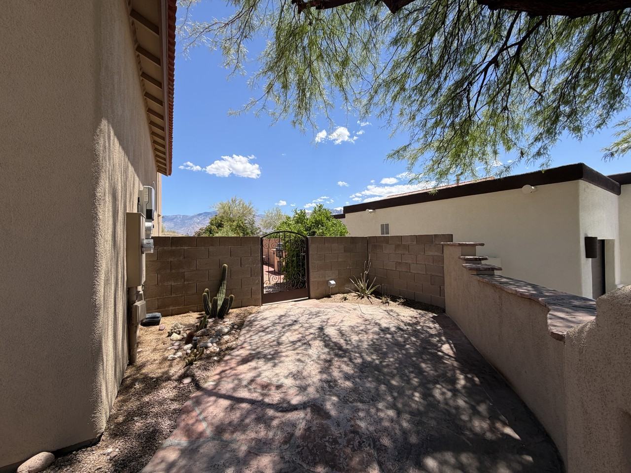 11384 N Sawtooth Rd - Photo 4 of 31
