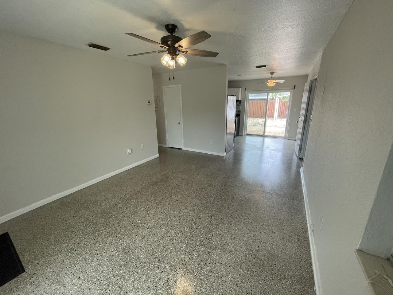 7008 Aspen Ave - Photo 3 of 17
