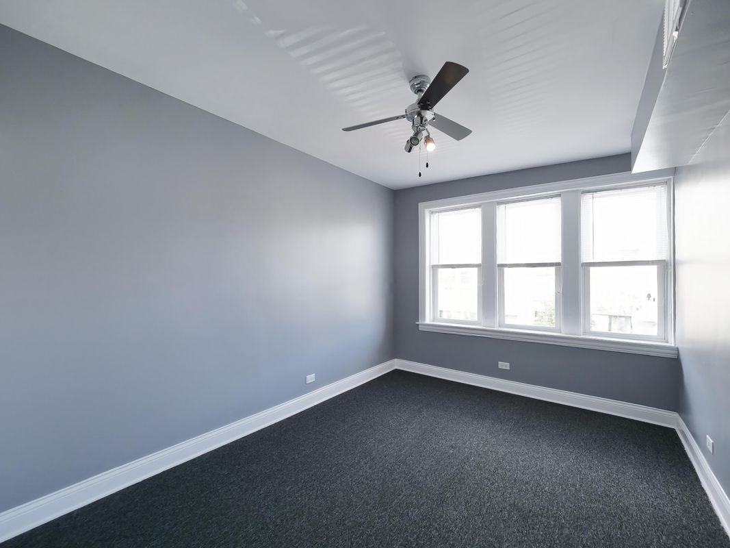 3309 W Bryn Mawr Ave ##2 - Photo 6 of 26
