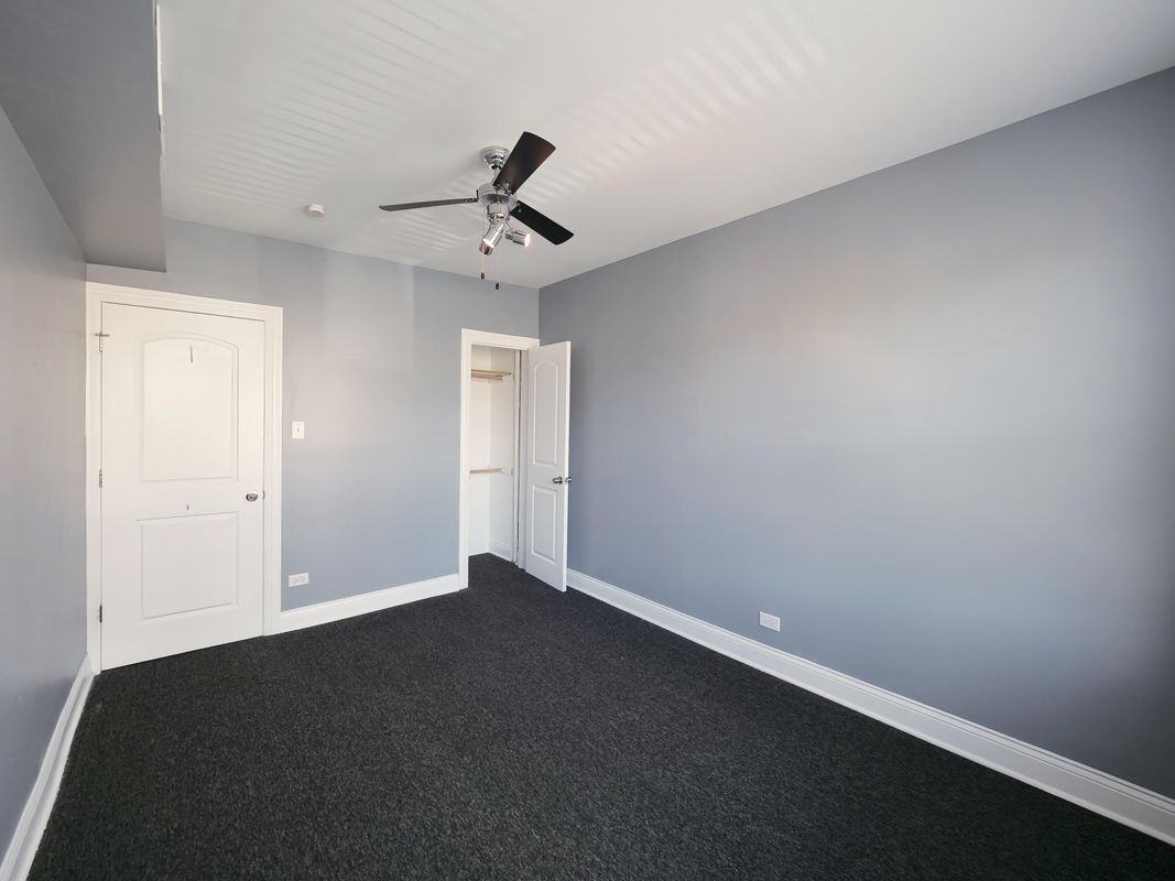 3309 W Bryn Mawr Ave ##2 - Photo 7 of 26