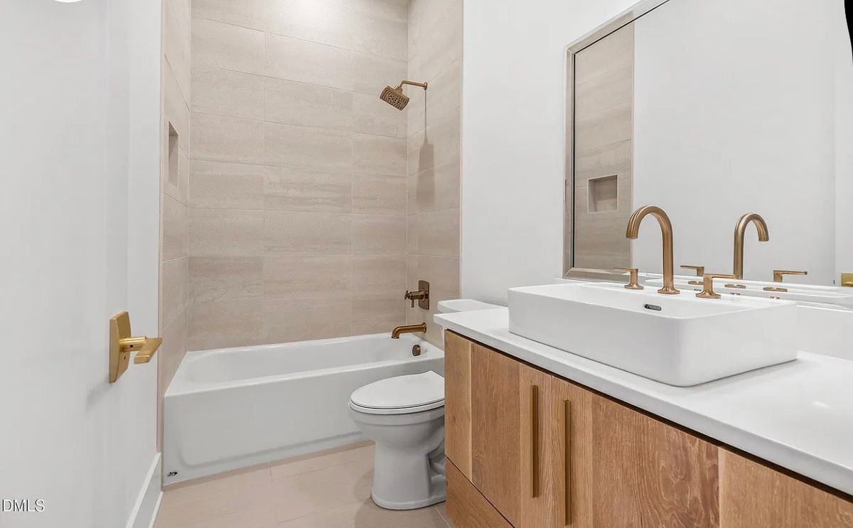 1506 Dexter St - Photo 6 of 6
