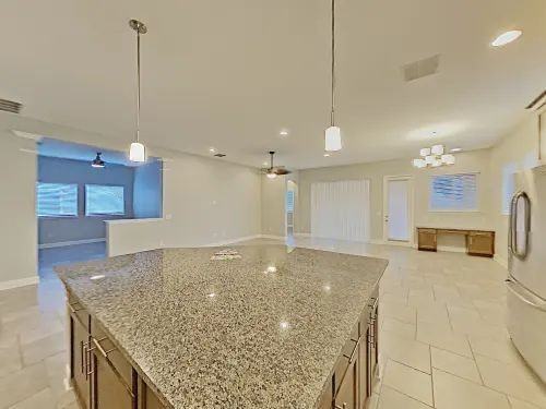 8470 Sw 37th St - Photo 3 of 6