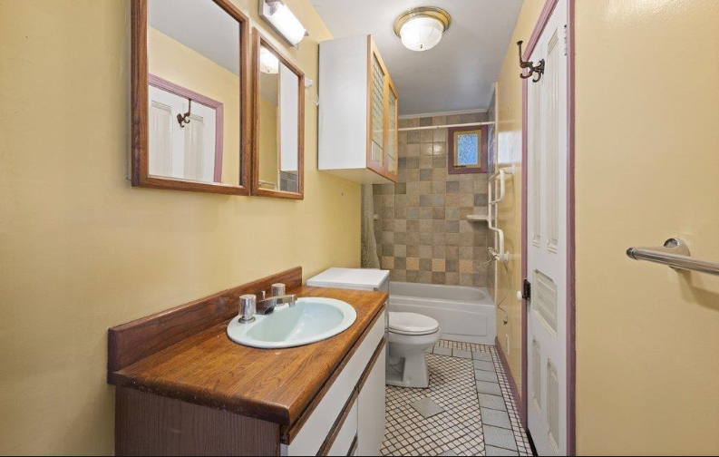 1726 Parker St #1 - Photo 3 of 16