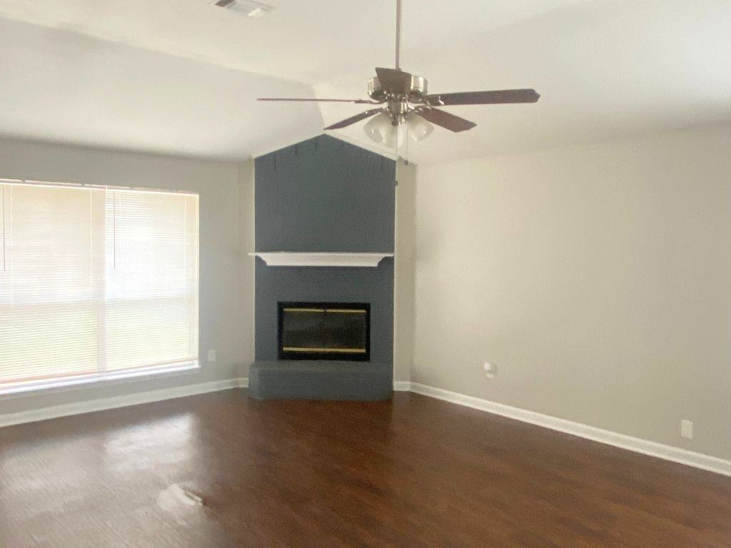 2843 Saint Johns Ave - Photo 2 of 15