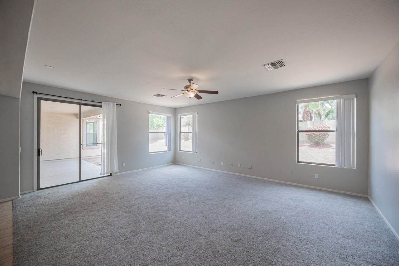 15268 W Coolidge St - Photo 7 of 37