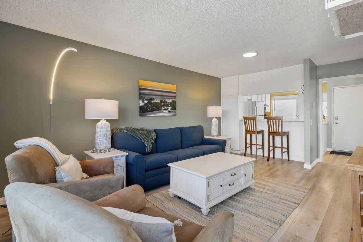 4700 Sandyland Rd #203 - Photo 4 of 25
