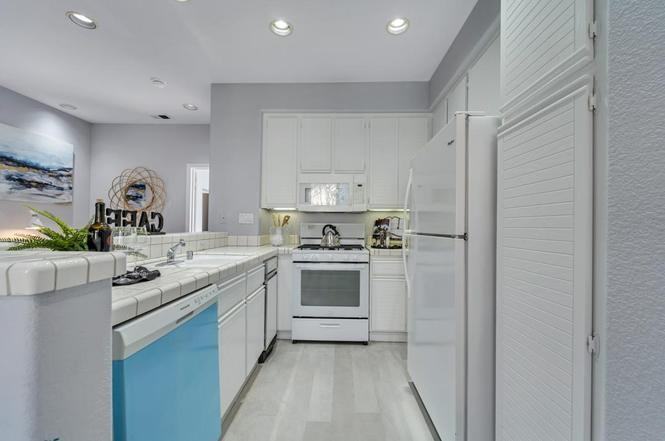440 Navaro Pl - Photo 4 of 30