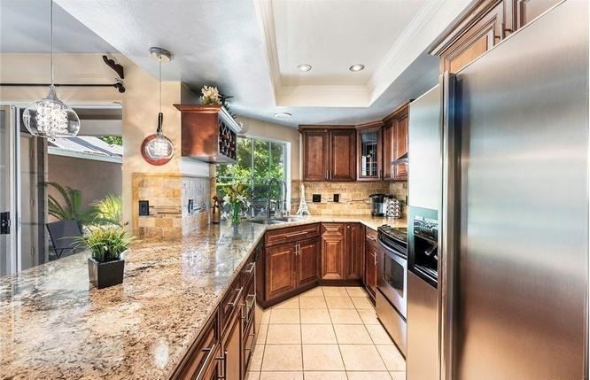 12555 Euclid St - Photo 6 of 27