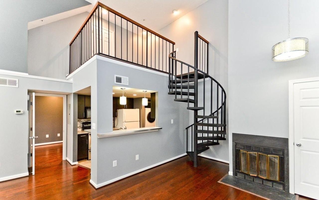 15645 Easthaven Ct - Photo 3 of 23