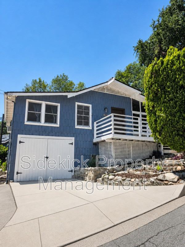 730 Orange Dr - Photo 2 of 43