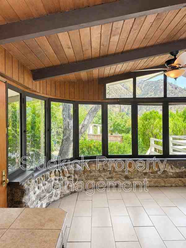 730 Orange Dr - Photo 7 of 43
