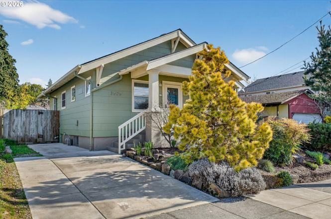 3606 Se 62nd Ave - Photo 2 of 41