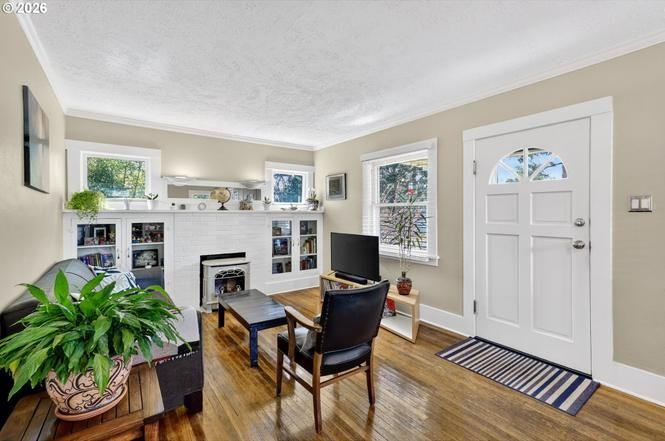3606 Se 62nd Ave - Photo 5 of 41