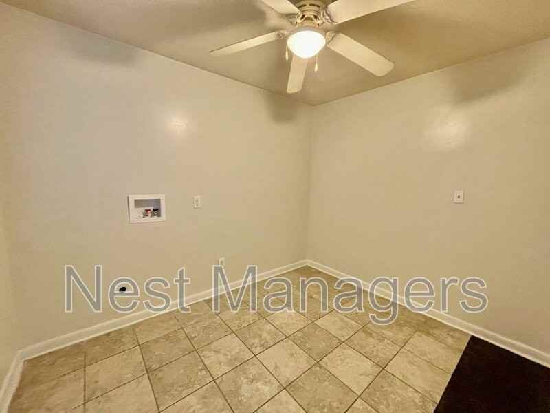 3533 Furman Dr - Photo 4 of 21