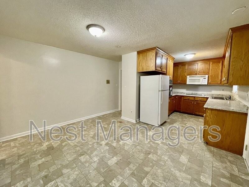 3533 Furman Dr - Photo 7 of 21