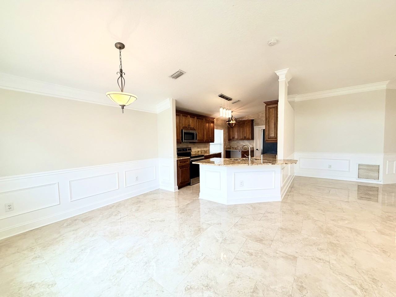 2016 Folkstone Pl - Photo 6 of 23