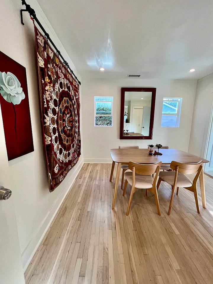 2509 Bath St - Photo 6 of 18