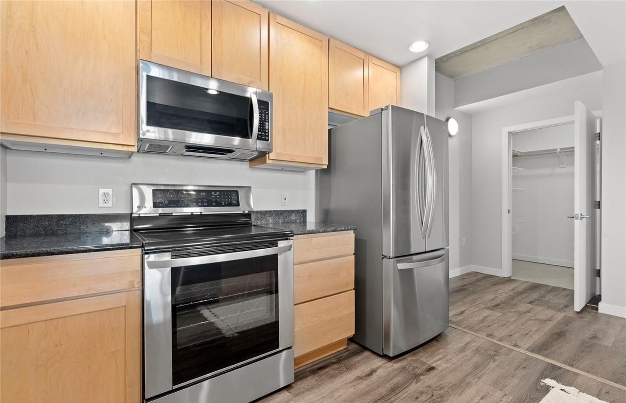 275 S Harrison St #409 - Photo 6 of 10