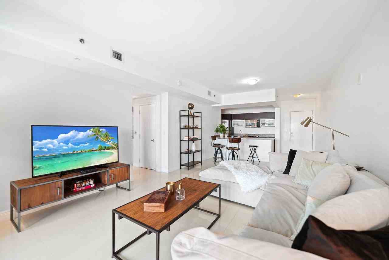 951 Brickell Ave #400 - Photo 2 of 13