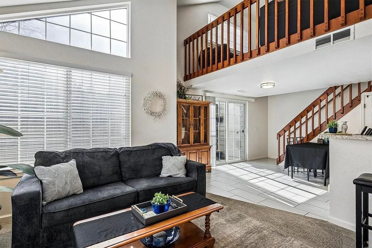 13884 E Lehigh Ave #F - Photo 4 of 11