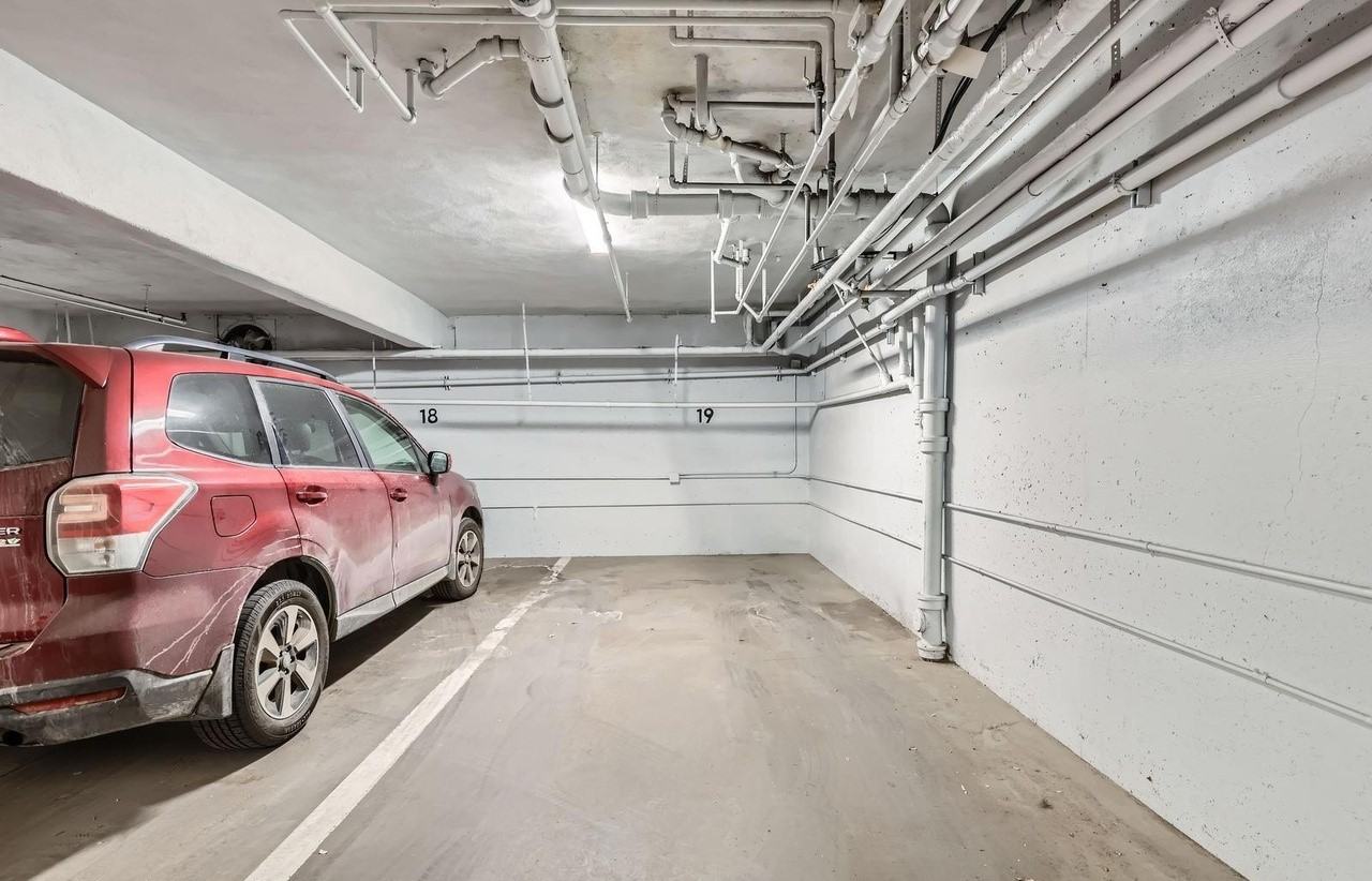 1050 N Corona St #304 - Photo 7 of 13