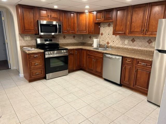 4 Kennedy Ln #47 - Photo 2 of 22