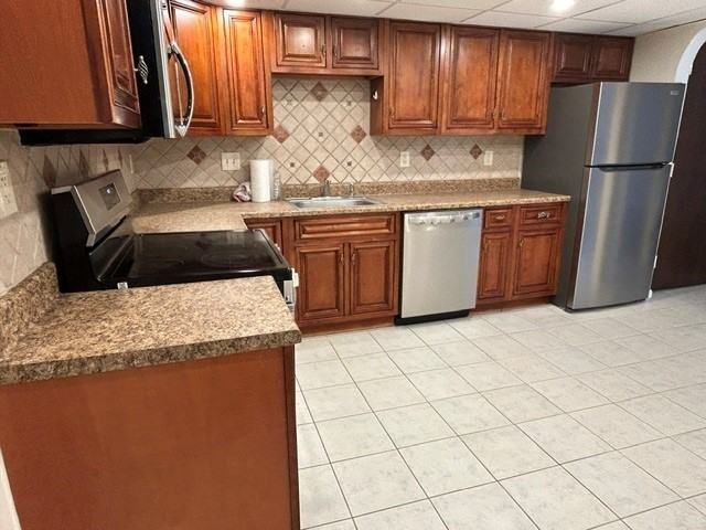 4 Kennedy Ln #47 - Photo 3 of 22