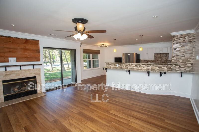 2 Summit Ct - Photo 2 of 38