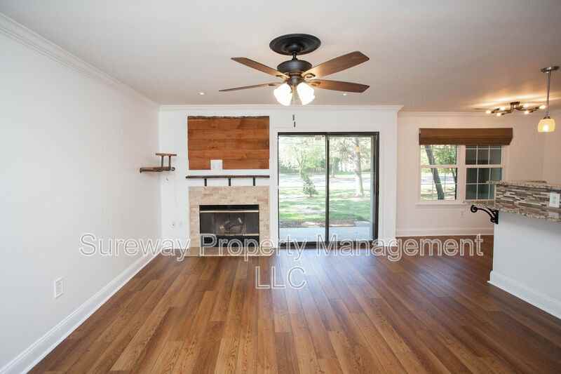 2 Summit Ct - Photo 3 of 38