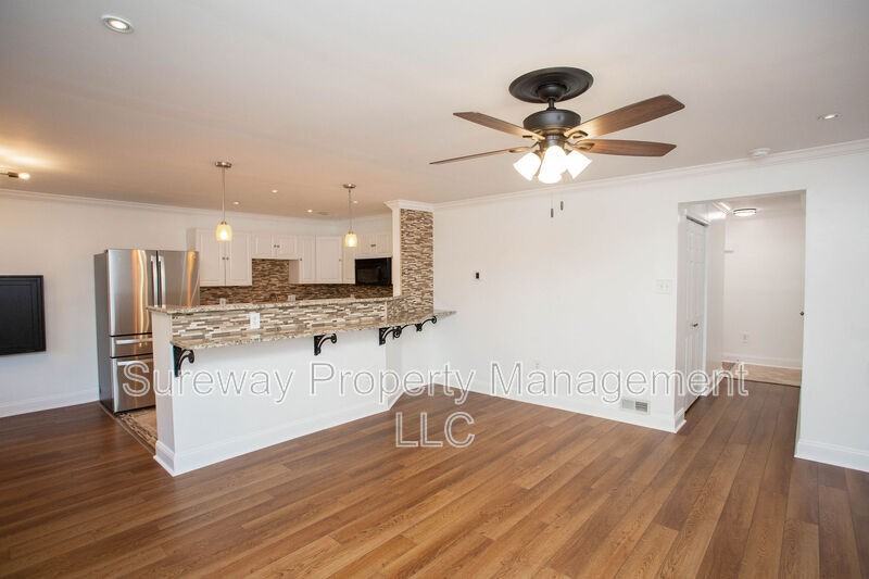 2 Summit Ct - Photo 4 of 38