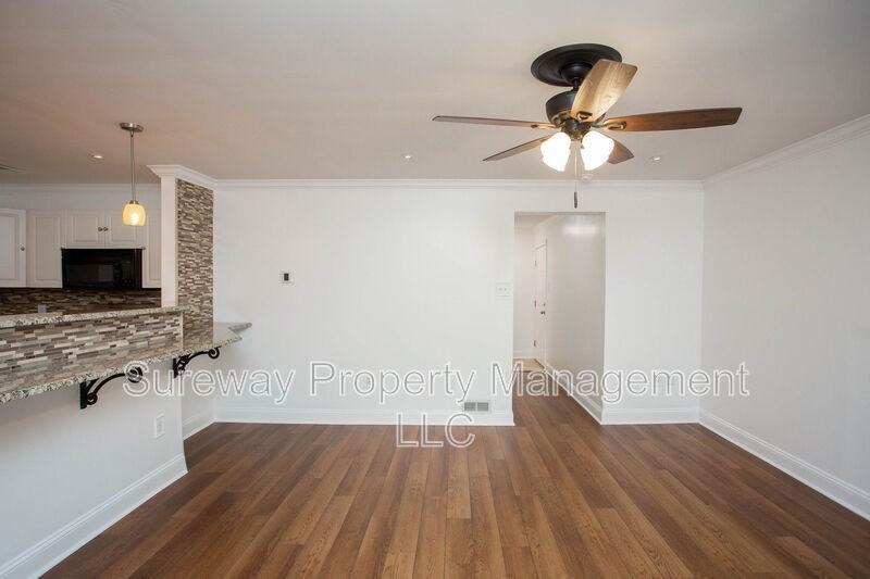 2 Summit Ct - Photo 5 of 38
