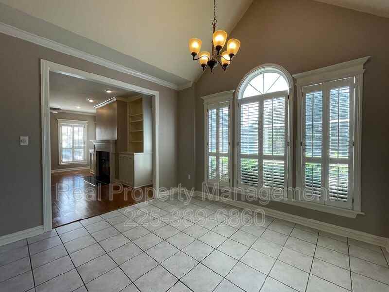 3938 Garden View Dr - Photo 4 of 28
