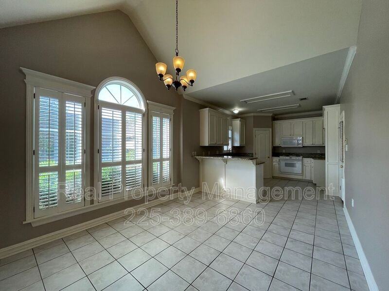 3938 Garden View Dr - Photo 5 of 28