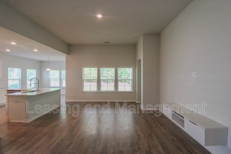 150 Daniels Creek Cir - Photo 2 of 27